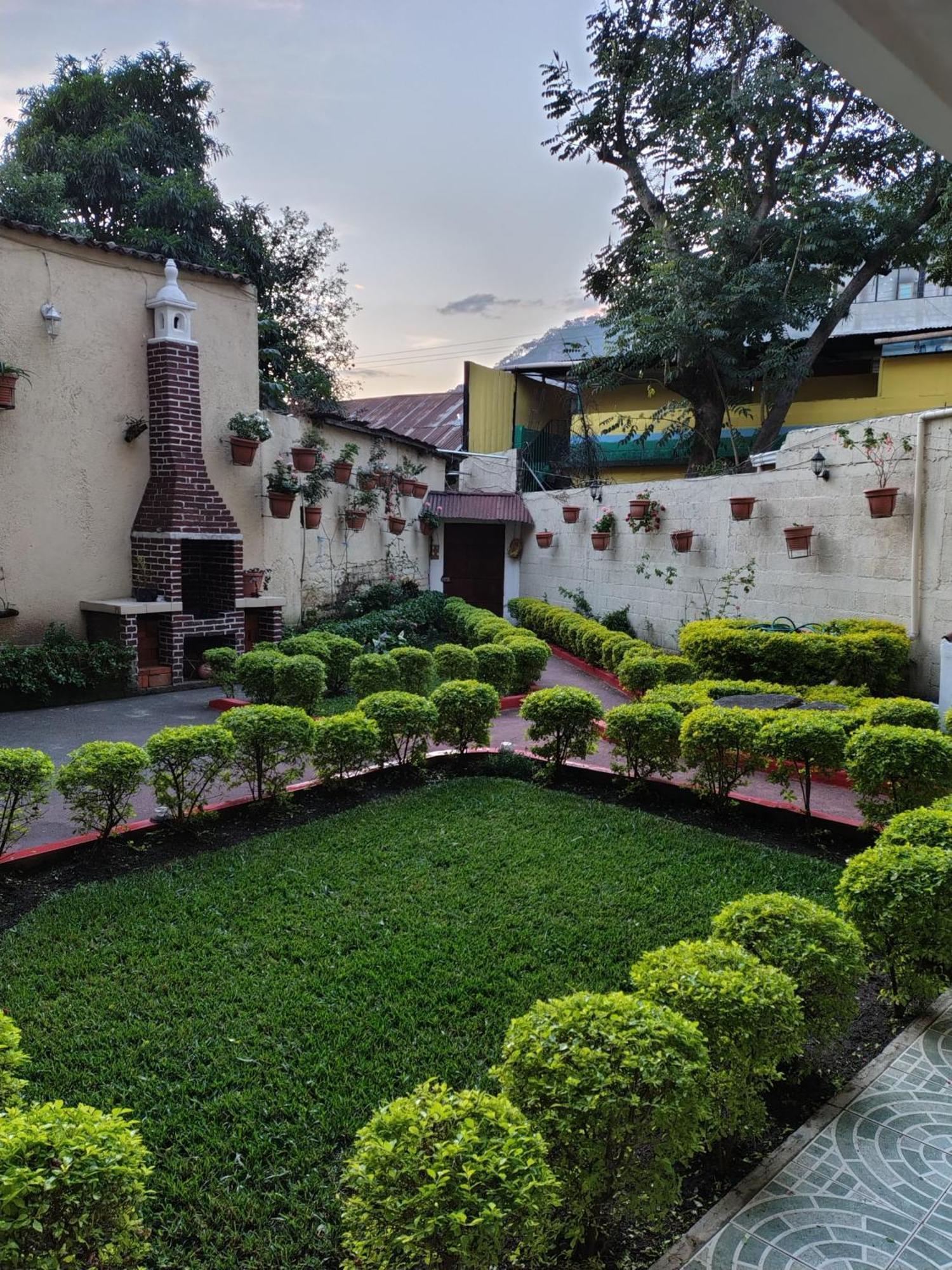 Casa Elefante Dormido Hotel Panajachel Exterior foto